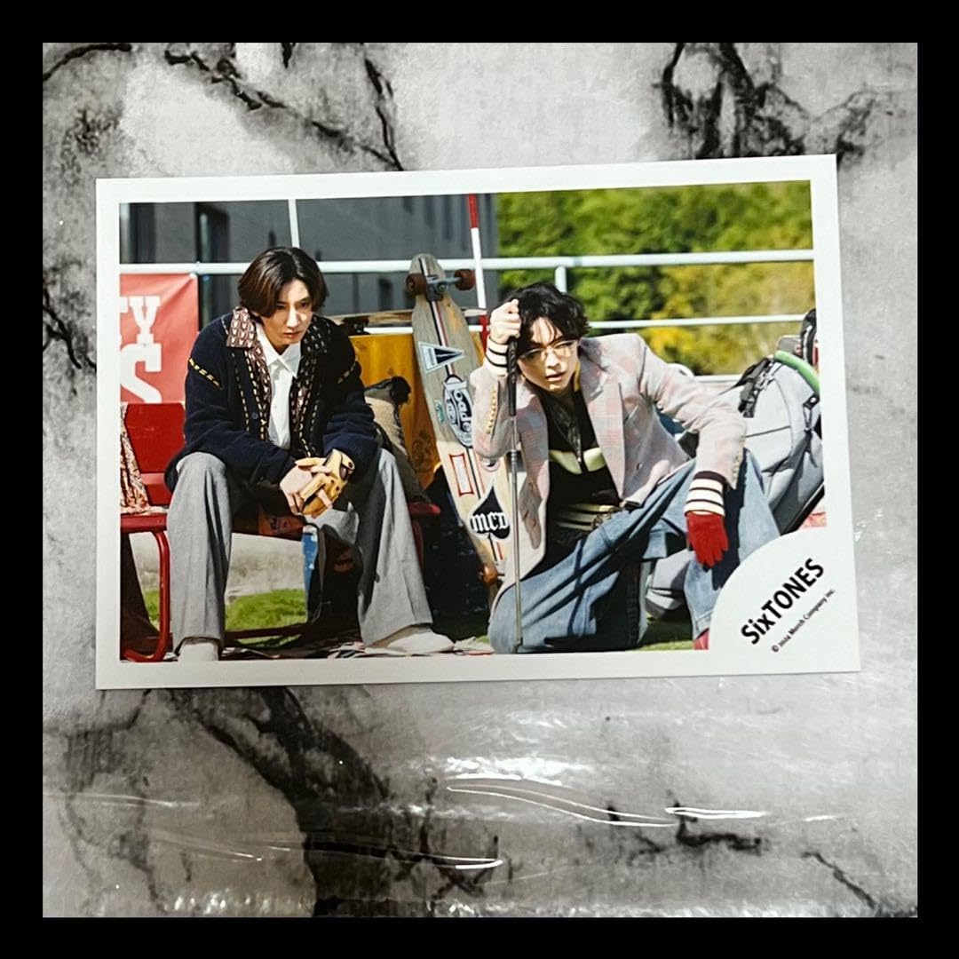 Amazon.co.jp: SixTONES 混合 松村北斗 京本大我 公式写真 ? : Toys
